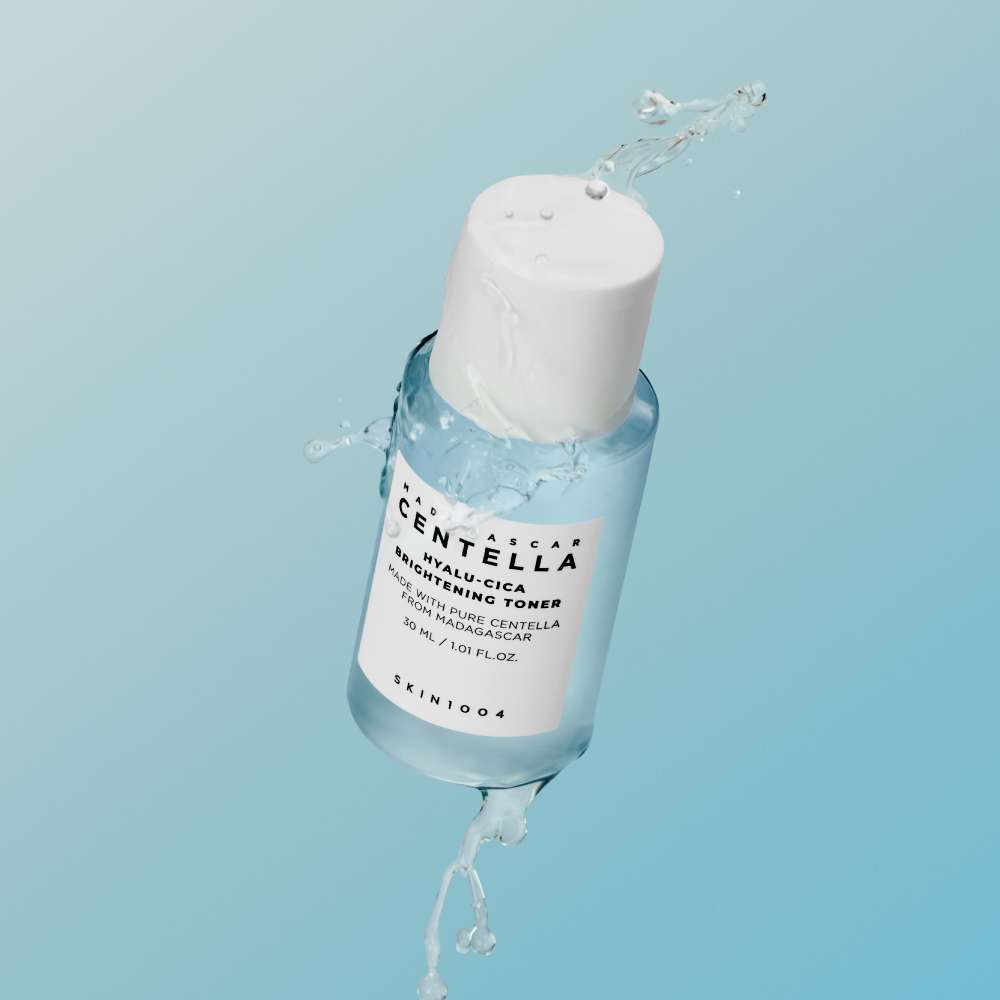 SKIN1004 Hyalu-CICA Brightening Toner x 30 ml (2)