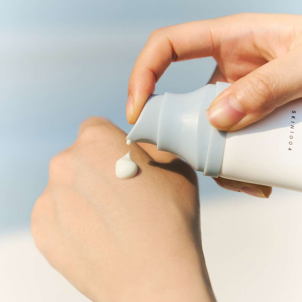SKIN1004 Madagascar Centella Hyalu-CICA Water-Fit Sun Serum