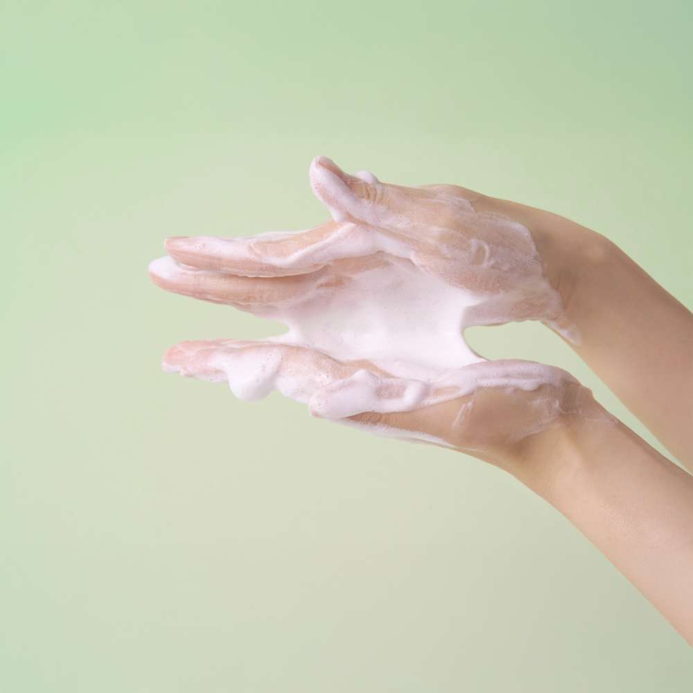 SKIN1004 Tea -Trica BHA Foam Limpiador 125 ml (4)